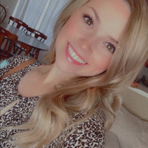 Meet your Posher, Tatum - Picture 1 of 1